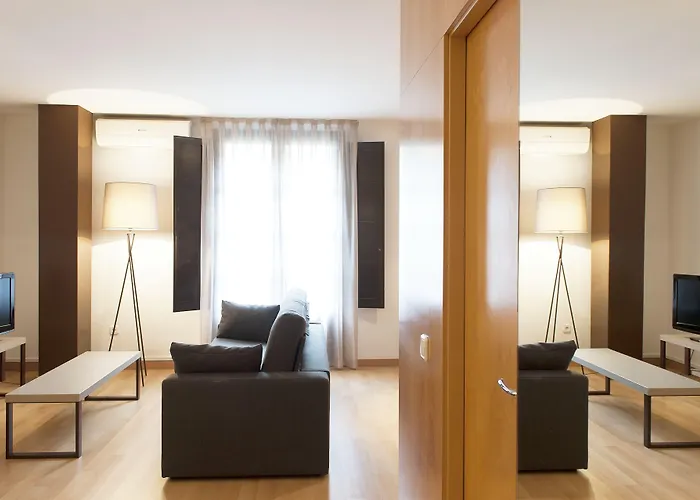 Aspasios Plaza Real Apartments